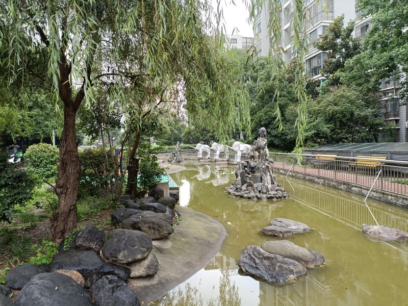 香江生态丽景(b区)