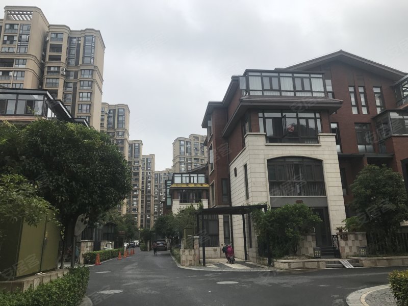 天俊华府,兴城西路306号-扬州天俊华府二手房,租房