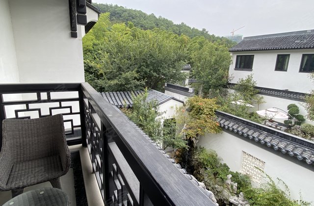 天然居文化坞4室3厅315㎡666万二手房图片