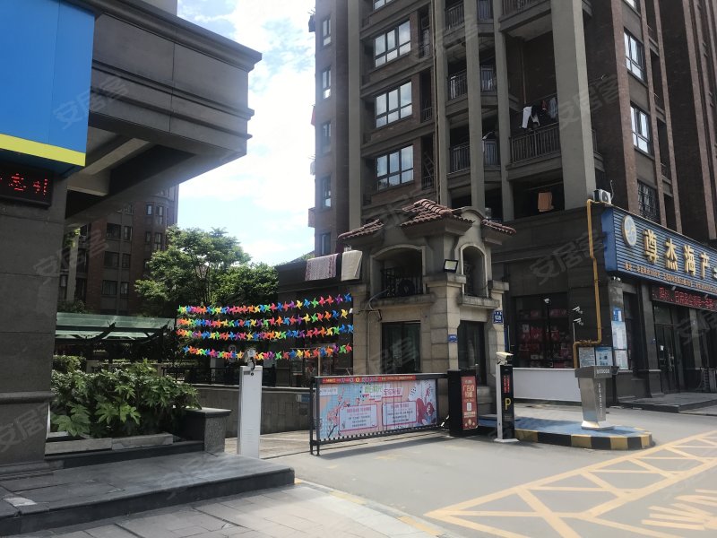 蓝湾国际花园