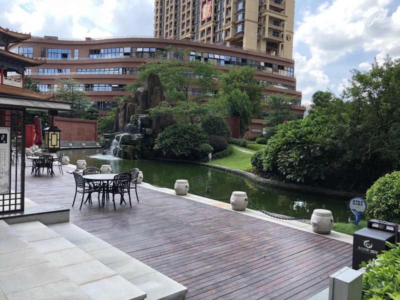 万昌东方巴黎湖岸,江滨路,近胜利路-玉林万昌东方巴黎