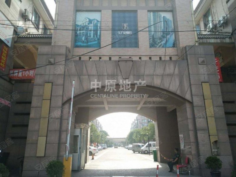 东方冠郡(公寓住宅) 满五 住房 南北通透 精装修 楼层