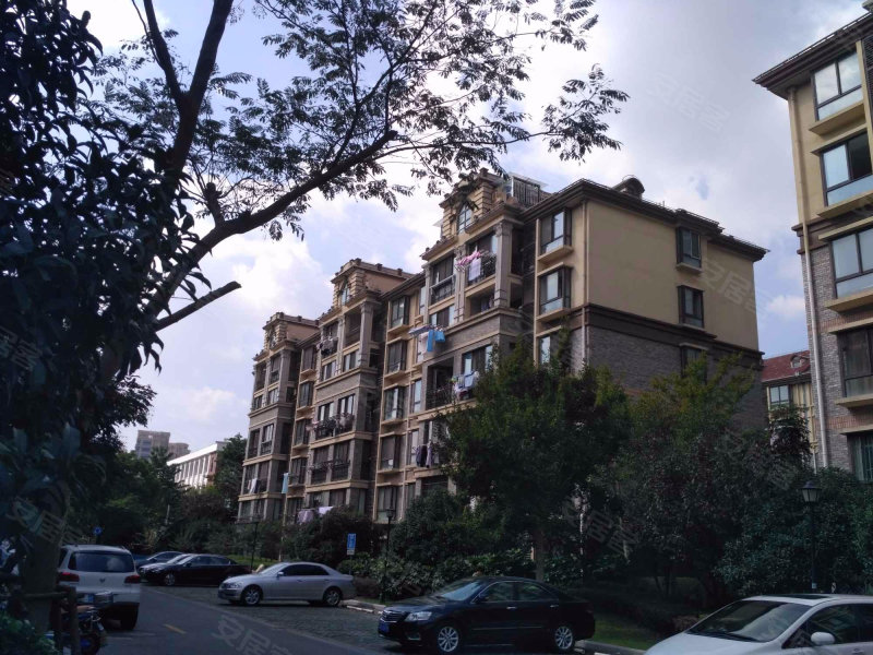 恒盛湖畔豪庭(南区公寓住宅)