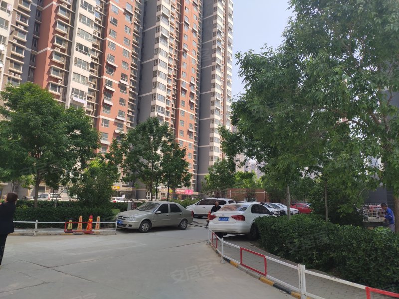 秀兰城市美居