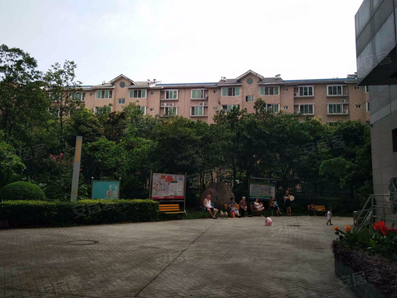 中铁十三局新都住宅小区