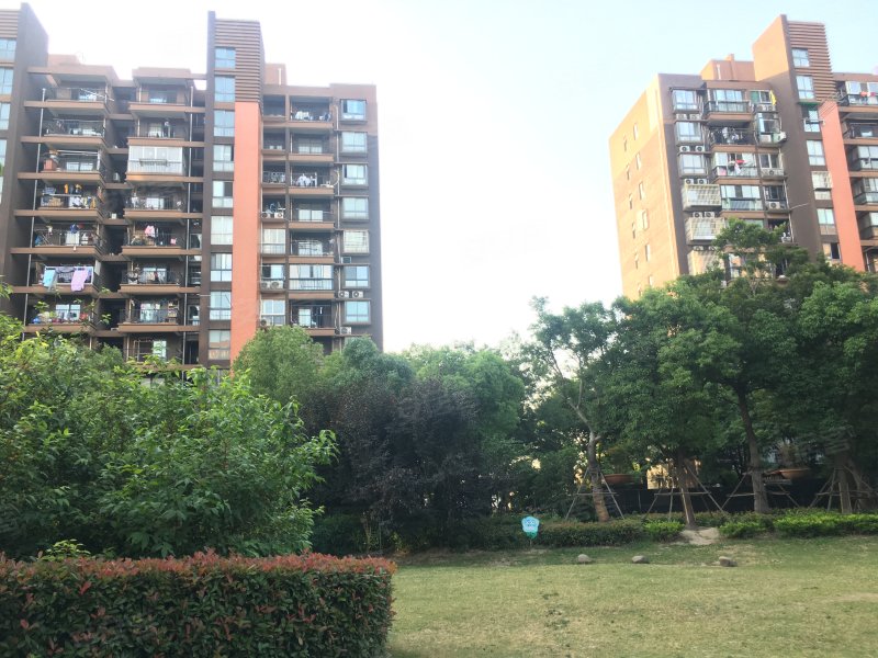 西郊虹韵城景雅苑