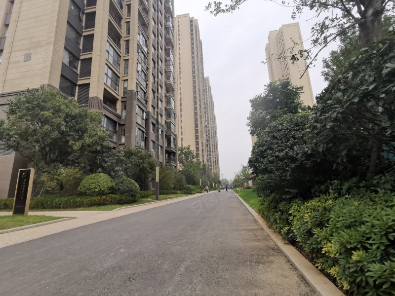 东润玺城(二期),中原西路-郑州东润玺城(二期)二手房