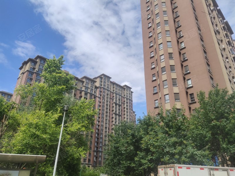 新星宇左岸小区