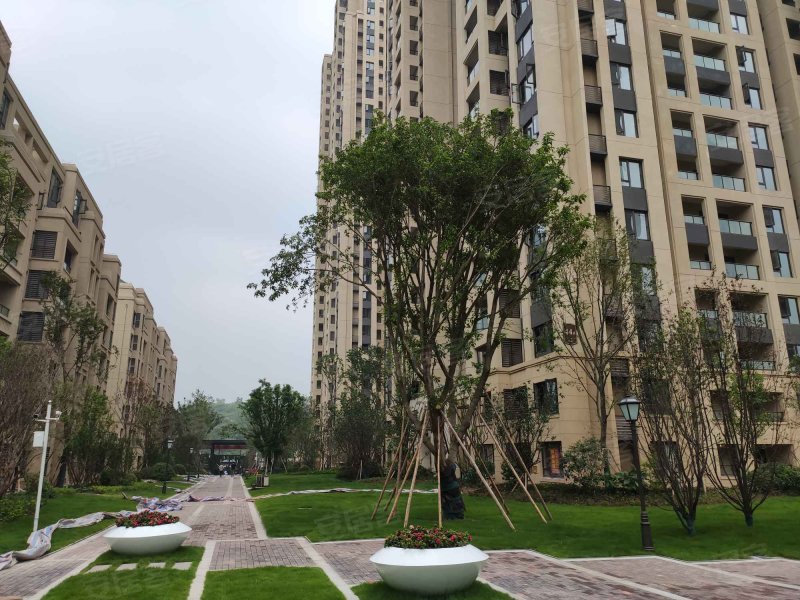 江津鲁能领秀城