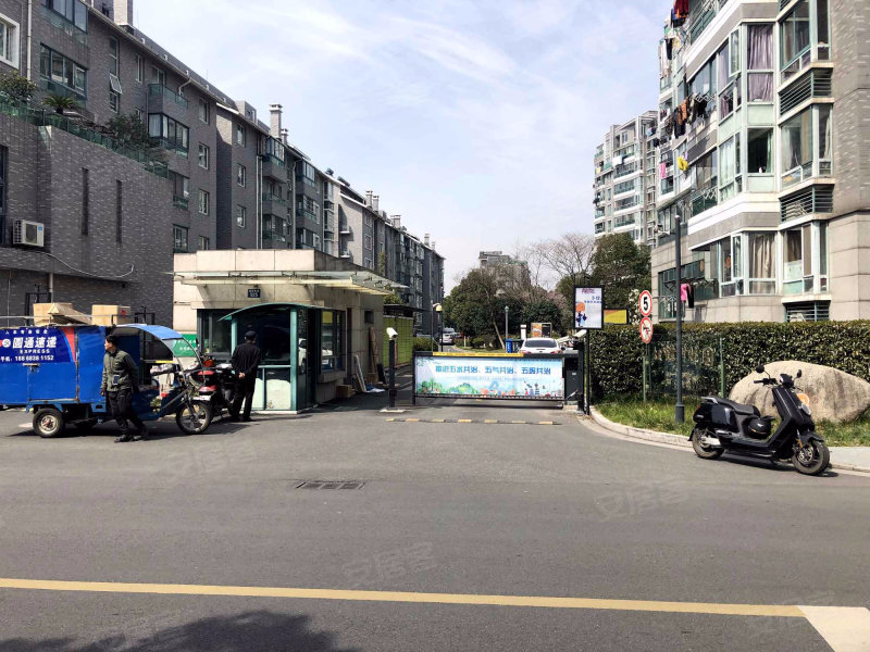 放鹤洲花园(三期北区)