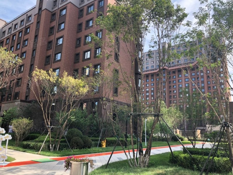 万科翡翠公园一期,生态东街,银杏路-长春万科翡翠公园