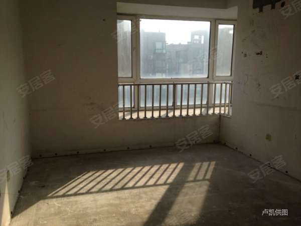 【多图】万通电梯洋房 公摊小 环境佳 户型方正