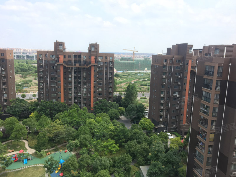 西郊虹韵城景雅苑