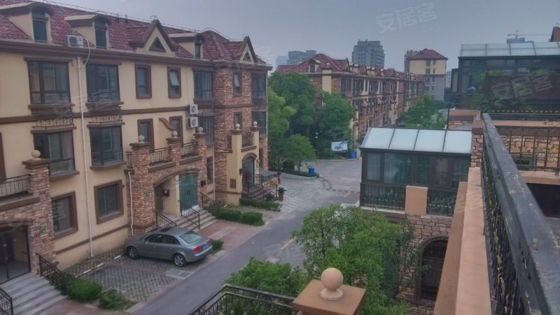 恒盛湖畔豪庭(别墅)