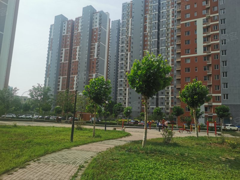 秀兰城市美居