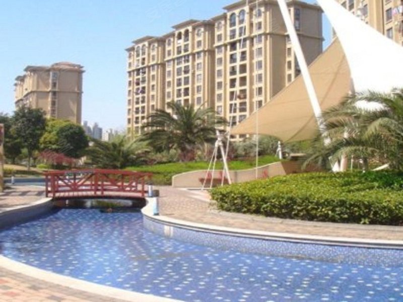 环球翡翠湾花园(公寓住宅)