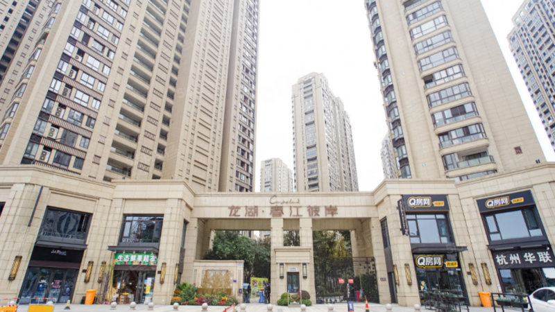 龙湖春江彼岸