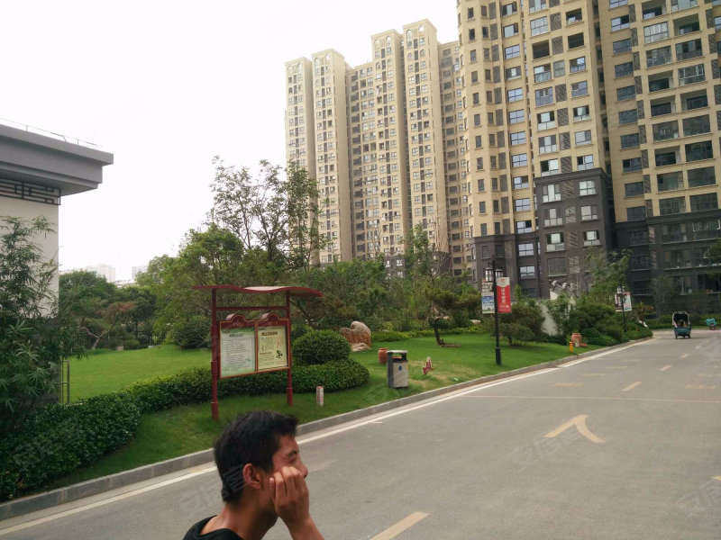 荣盛香榭兰庭