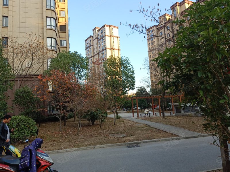 缤纷南郡小区