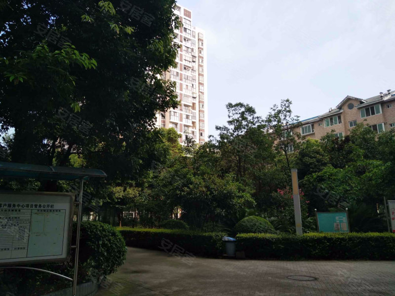 中铁十三局新都住宅小区