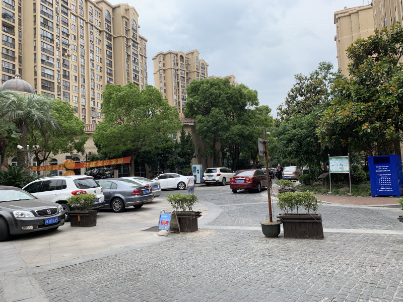 环球翡翠湾花园(公寓住宅),西泰林路158弄-上海环球湾