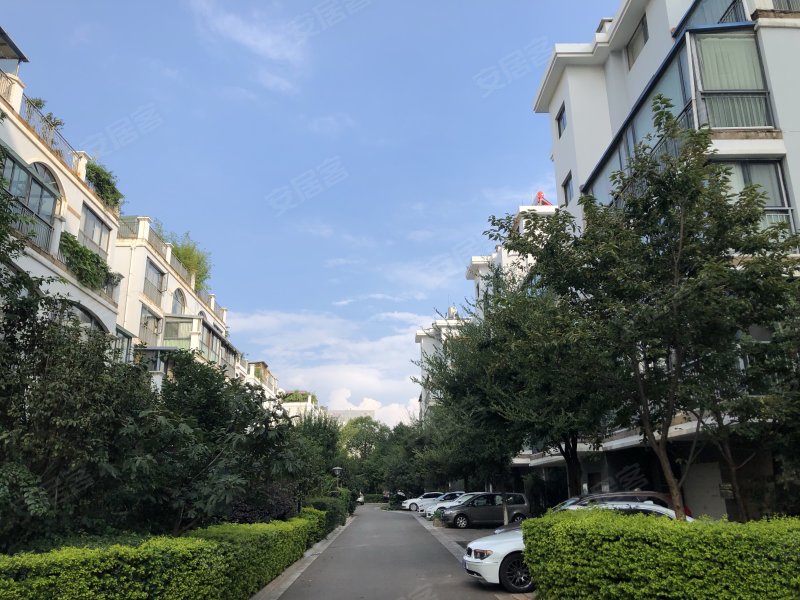 金江小区涵苑(别墅),北京路1125号-昆明金江小区涵苑