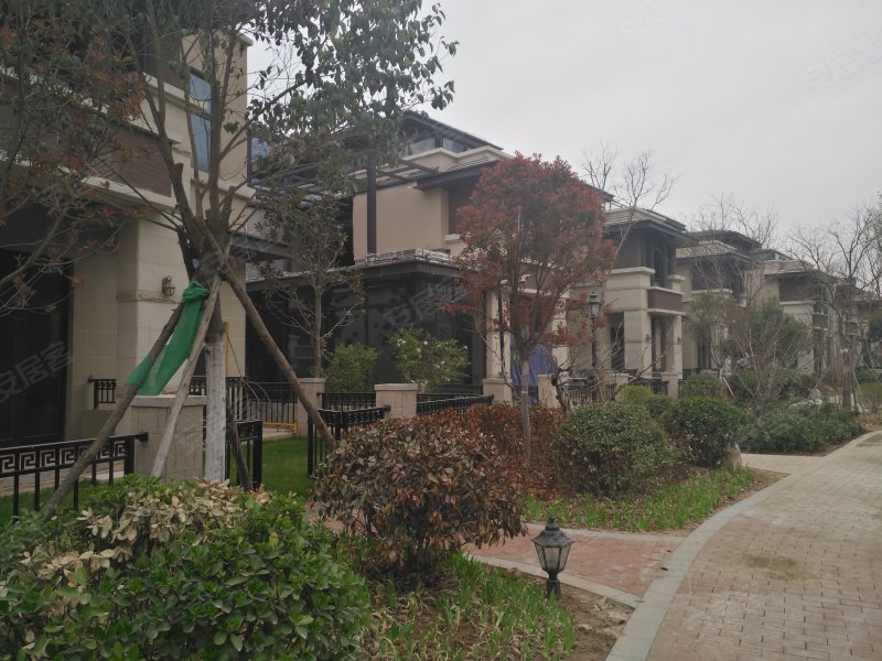 丽彩溪岸庄园(公寓住宅)