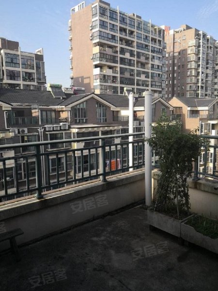 东雅新村