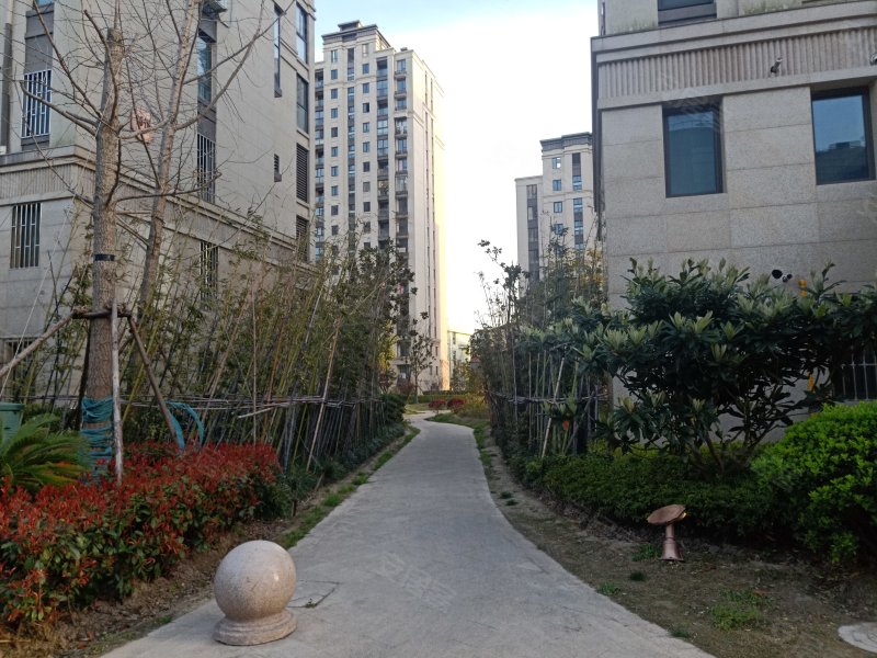 东方城市豪庭