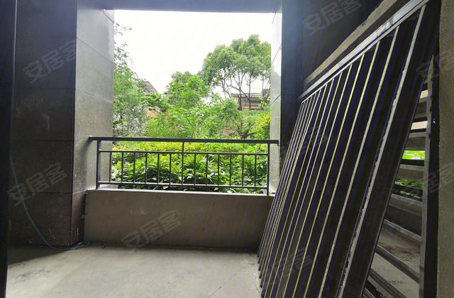 浦东绿地香颂(公寓住宅),秀沿西路218弄-上海浦东绿地