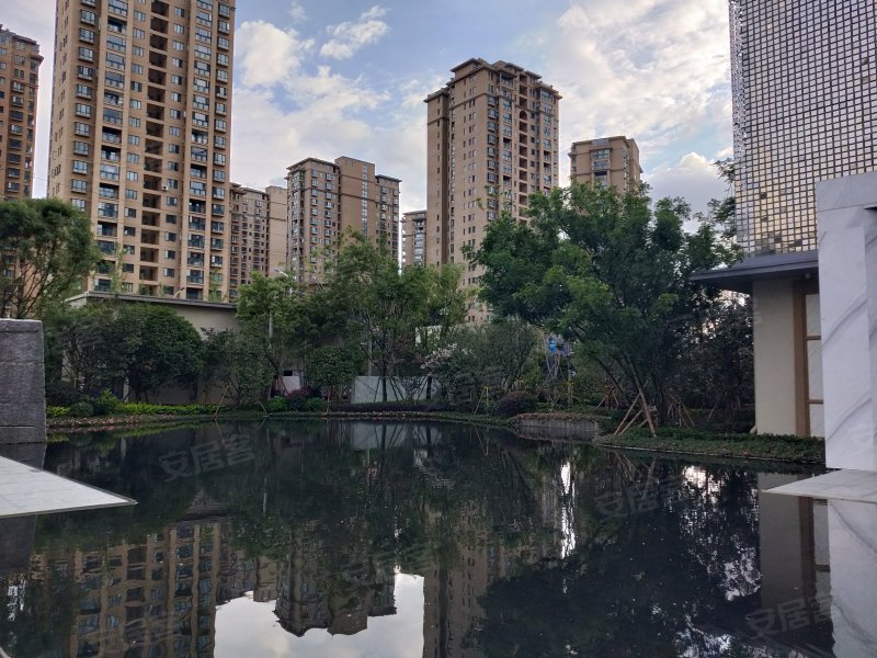 俊发蓝湖俊园