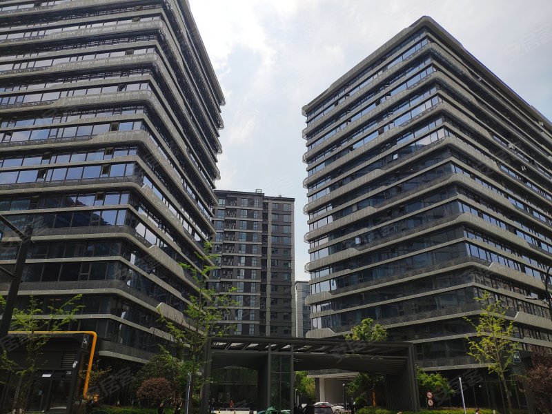 越秀招商天悦江湾(公寓住宅)
