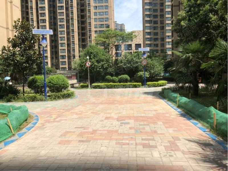 龙城铭园(一期)