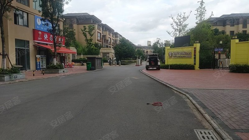 时代俊园翔盛园