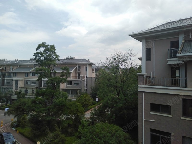 白龙潭俊园浣园(别墅)