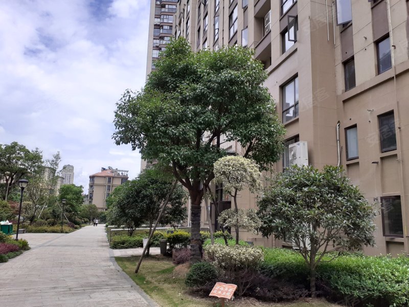 新昌翡翠公馆