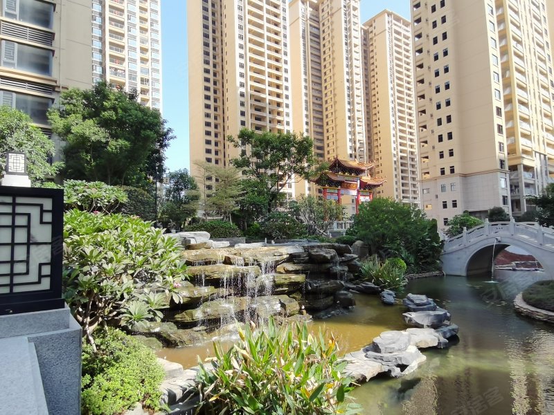 万昌东方巴黎湖岸,江滨路,近胜利路-玉林万昌东方巴黎