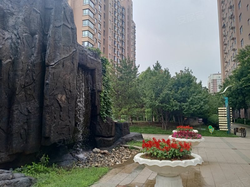 龙谷华庭