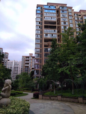天心区省政府地铁口星城荣域 读青园 豪华装修拎包入住诚心出售