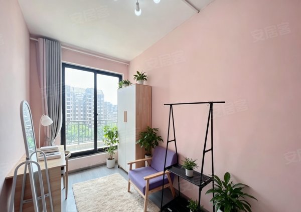 建筑大学，28中，南屏路地铁，绿地中心，月付，可短租，拎包入