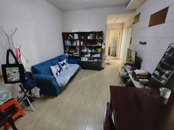 马鞍山路_秋浦河路地铁口_一号线六号线_住家装修_拎包入住