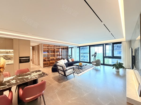 实拍可月付_225平洋房超大横厅_一梯一户_全景落地窗_高定