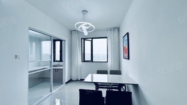 精装三室衣帽间_顺安家园_王岗地铁口_家具家电全齐全采光好