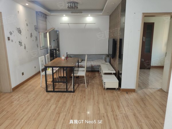 包河万达和平广场，教师新村，精美三室，租金便宜