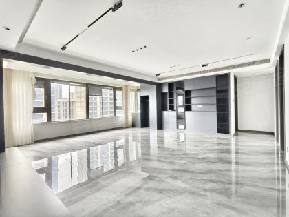 雍华府品质洋房凤凰层大阳台中央空调带暖气,可自带家具办公可配