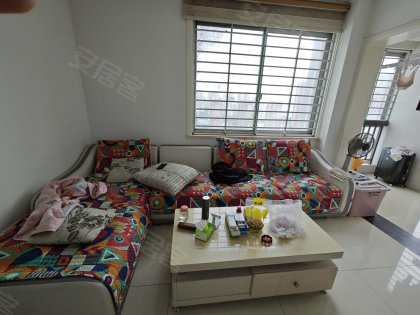 实拍！6号线地铁口南屏家园整租两室_近五彩城西湖国际海卉花市