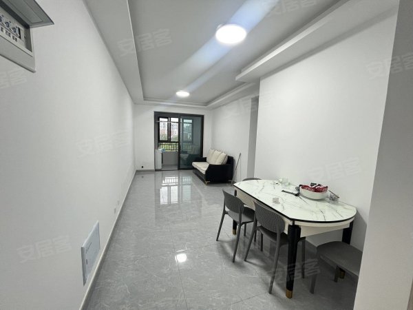 可月付_五里庙_清和丽景_全屋瓷砖_定制衣柜_停车免费