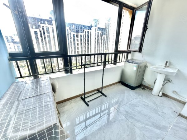 荣盛华府_南北通透_实图实价拎包入住可短租押一付一费