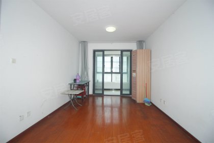 2号线地铁口_龙湖天街_大3房_家电家具齐全_随时看房