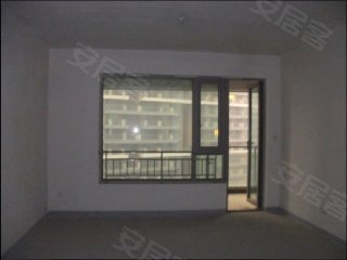 迎宾大道上 地铁口口上 清水套三 居家温馨好房高清图片